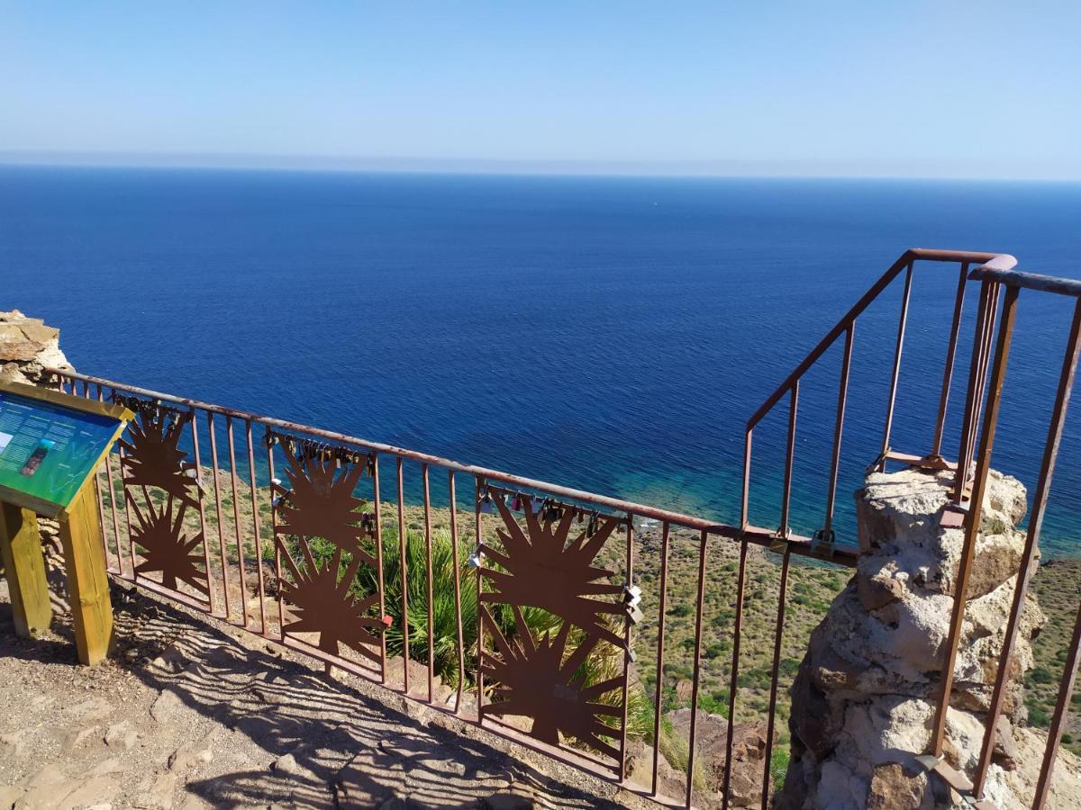 Alojamiento Mar Y Montana Guest House Алмерия Екстериор снимка